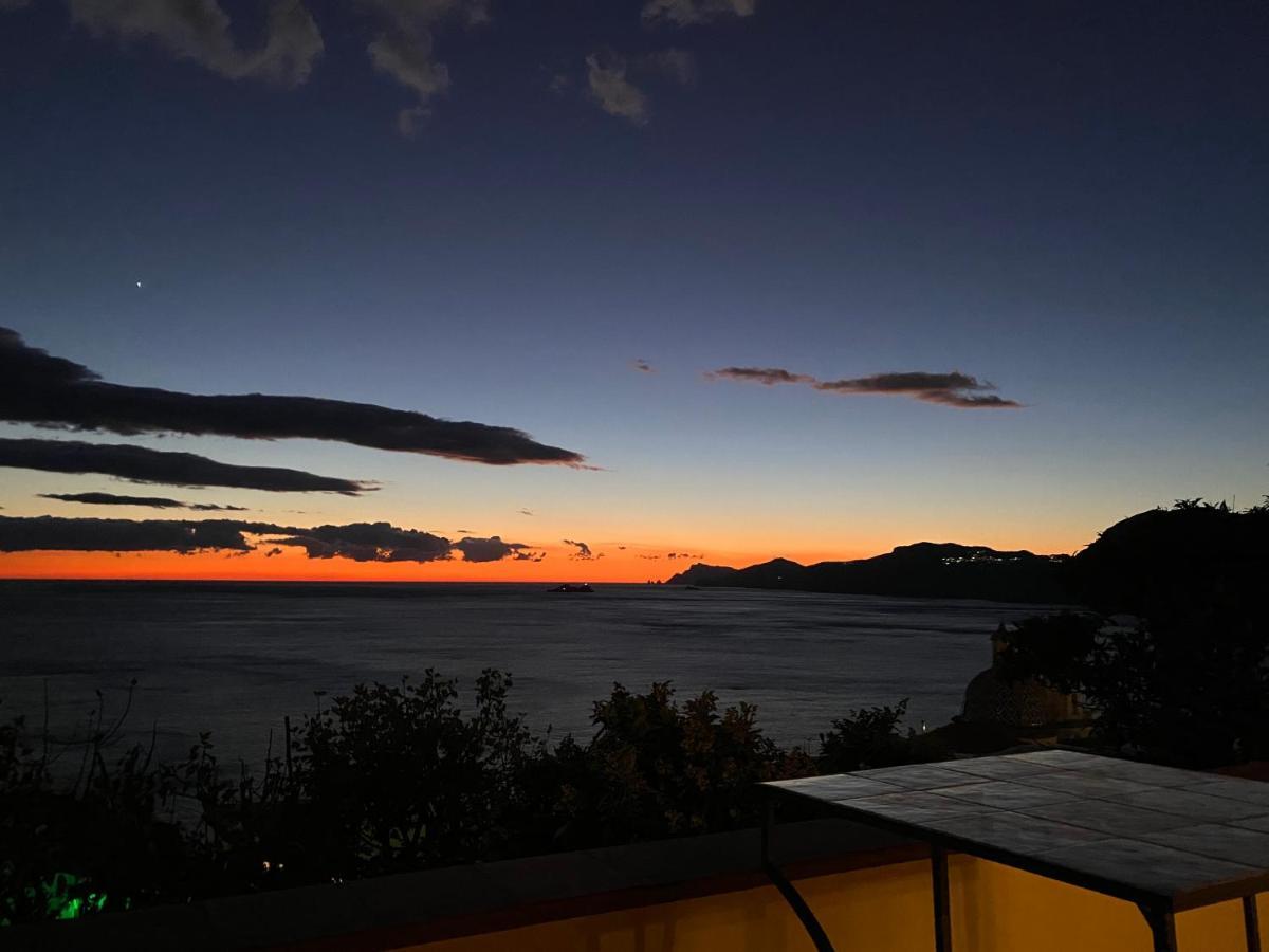 Appartamento Il Profumo dei Fiori Praiano Esterno foto