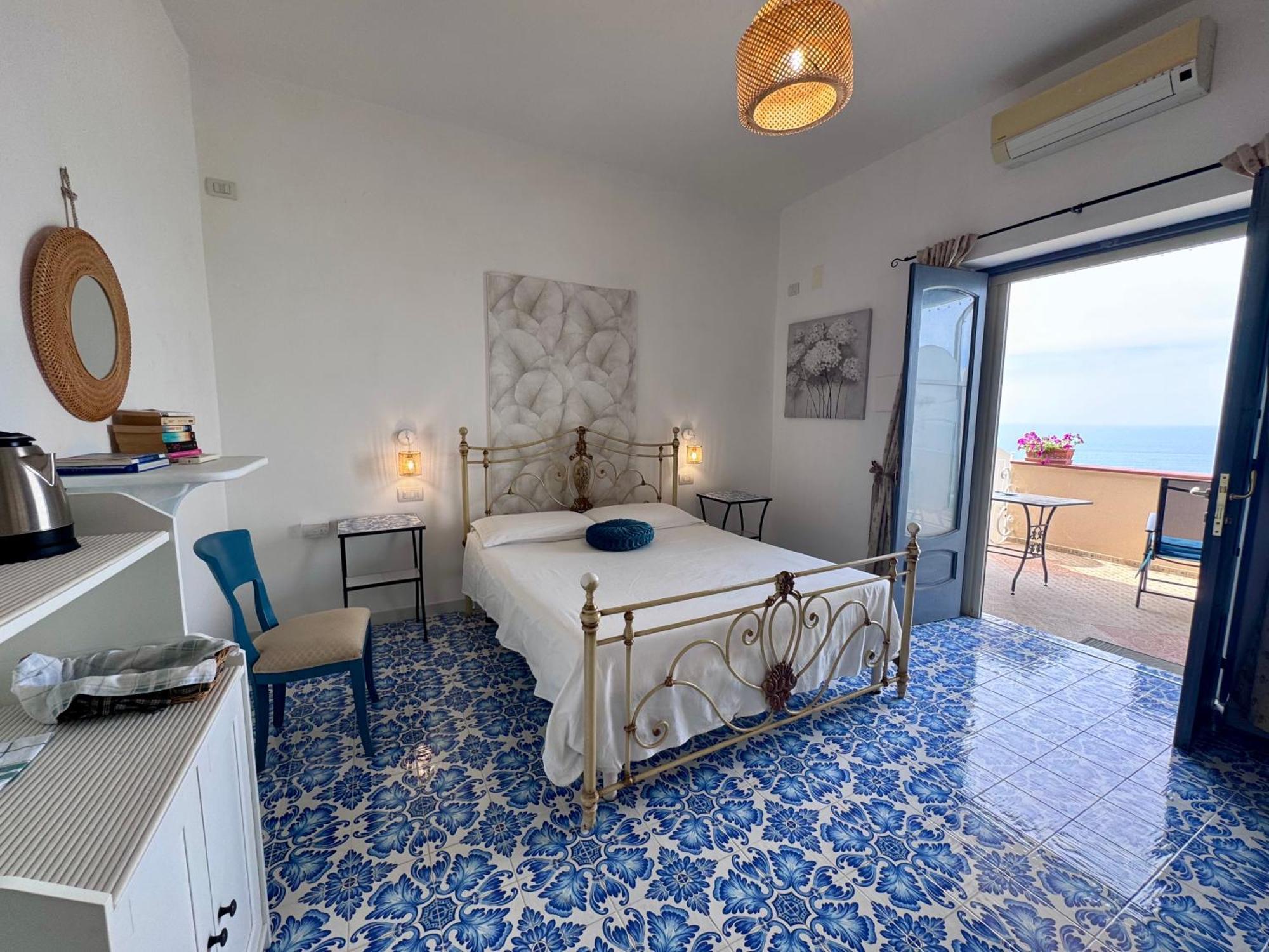 Appartamento Il Profumo dei Fiori Praiano Esterno foto